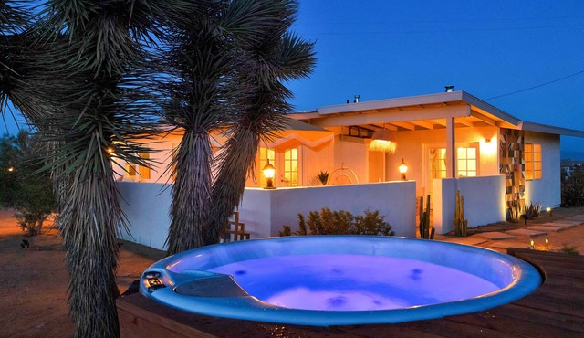 El Dorado Oasis - Stunning 5-Acre Property, Endless Views, Hot Tub, Cowboy Pool