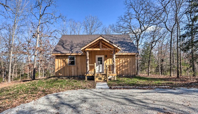 El Dorado Springs Cabin: Near Trails & Parks!