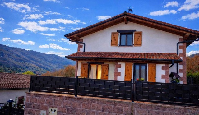 El Eco de los Robles-Rural house in Sunbilla near Baztan for 6-8 people.