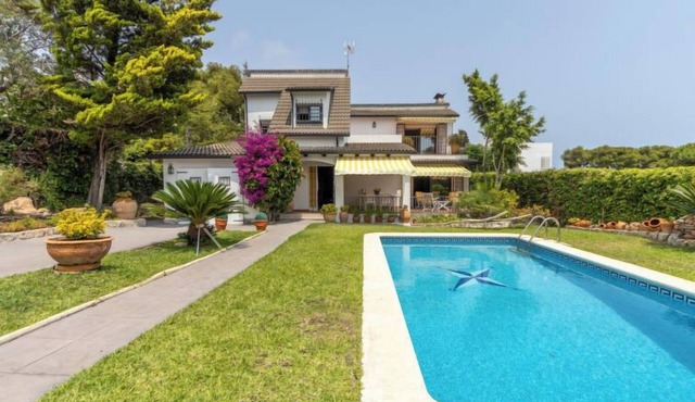El Garrofer by Interhome