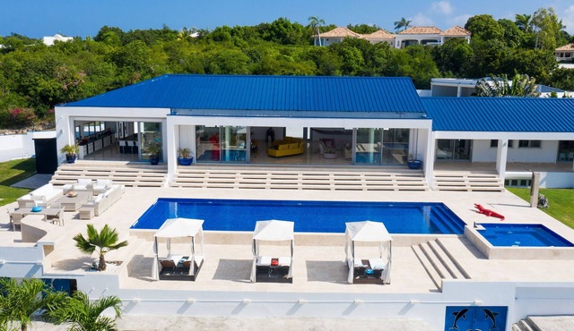 El Grande Azure Luxury villa