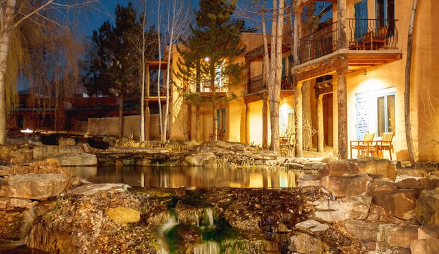 El Monte Sagrado Living Resort & Spa