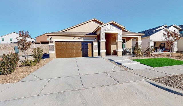 El Paso Family Retreat: Games, Grill & Fenced Yard