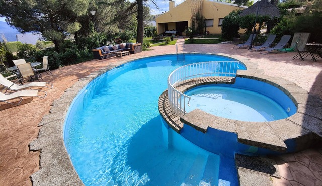 El Rincón de Gaia ✨🌸🌱n8 personas, piscina, barbacoa, jardín privado