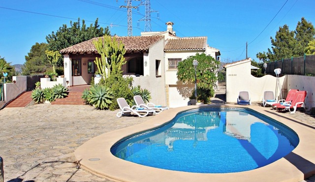 El Ventorrillo - holiday home with stunning views and private pool in Benissa