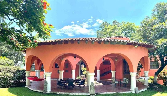 El Vergel beautiful boutique house w/Pool & garden