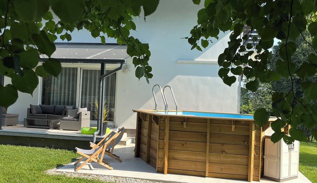 Elbe Holiday in Croatia. cozy house with pool and piano