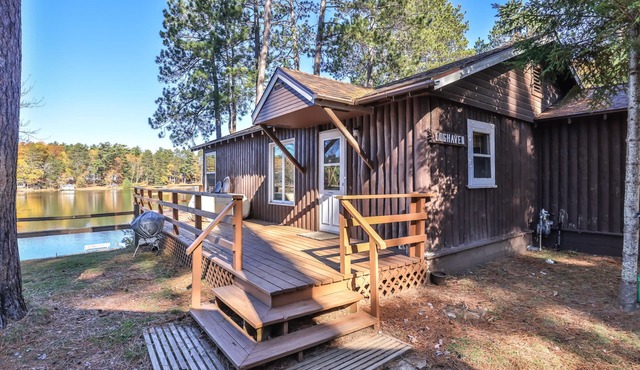 Elbert’s Resort lakeside cabin with dock and Timber’s bar and grill on site!