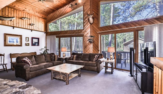 Elbert’s Resort lakeside cabin with dock and Timber’s bar and grill on site!