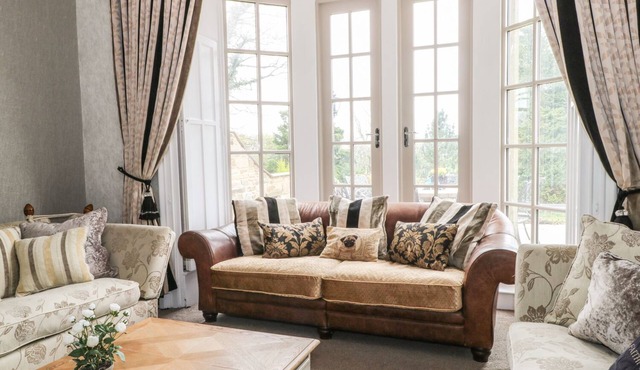 ELDON COUNTRY, family friendly, with hot tub in Long Preston