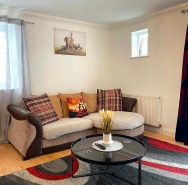 Eldridge Court Apartment