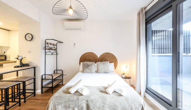 Elegant Studio with Private Terrace by RentitUP