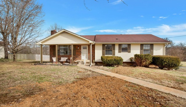 Eleanor's Haven - 3br brick house w/pool table