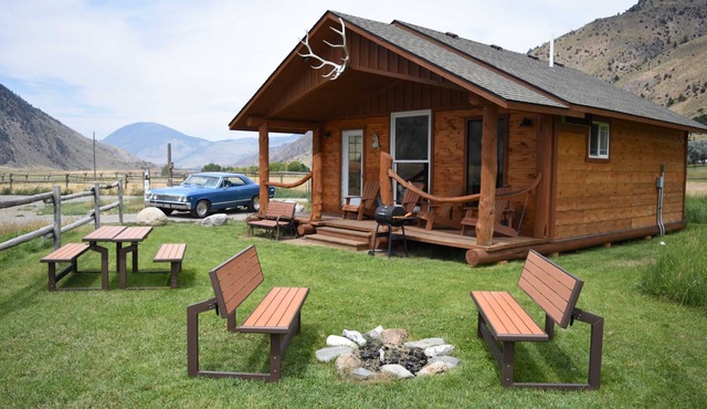 Electric Peak Cabin in Yellowstone Park