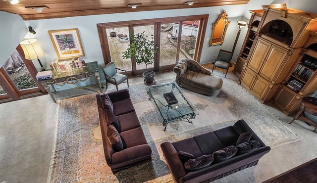 Elegant home with Pine Lake Access in West Bloomfield, Michigan