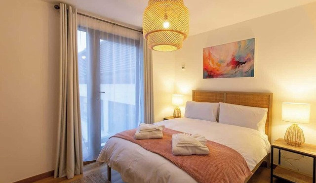 Elegance at the Lanes-3BD