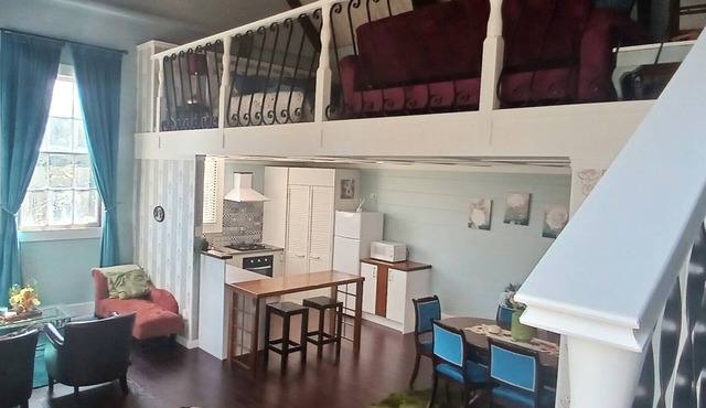 Elegant 1-Bdr self-contained Guest-Wing at the 150-year-old Aratapu School House