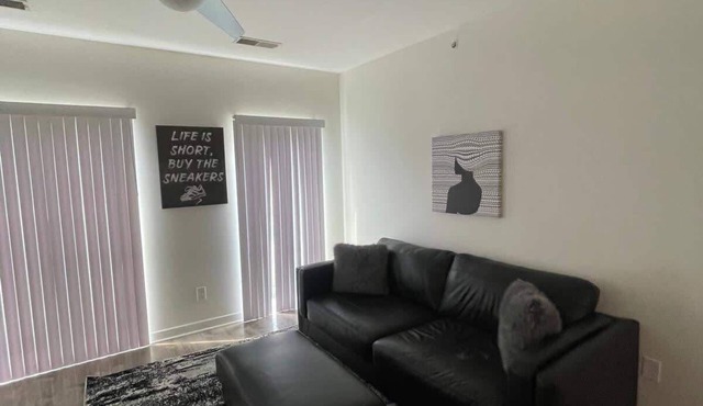 Elegant 1-Bedroom Luxury Unit with Pool Access