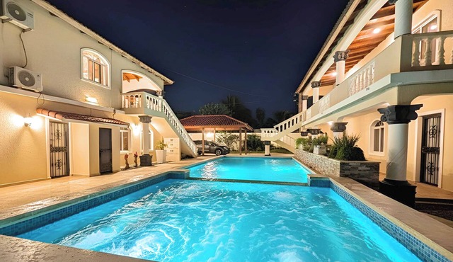 Elegant 10BR Retreat in Cabarete – Whirlpool, Pool, Villa, Studios & Adventure!