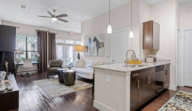 Elegant 1BR Condo at AMLI at Escena w Pool