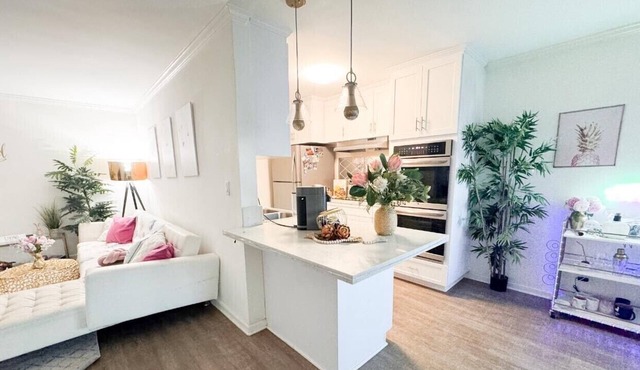 Elegant 1BR in Beverly Hills, Los Angeles