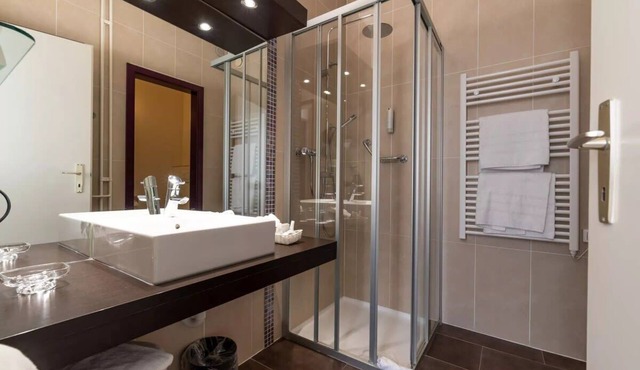 Elegant 1BR Suite near Mines de Sel de Bex