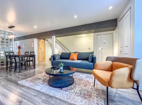 Elegant 1BR Suite - Washer & Dryer - Prime Location