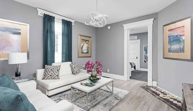 Elegant 1BR, Workspace, Near Parks and Summit Lake