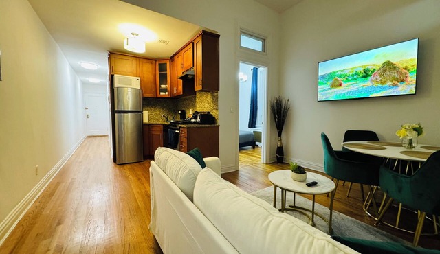 Elegant 2-BD. Manhattan Escape Steps from Central Park"