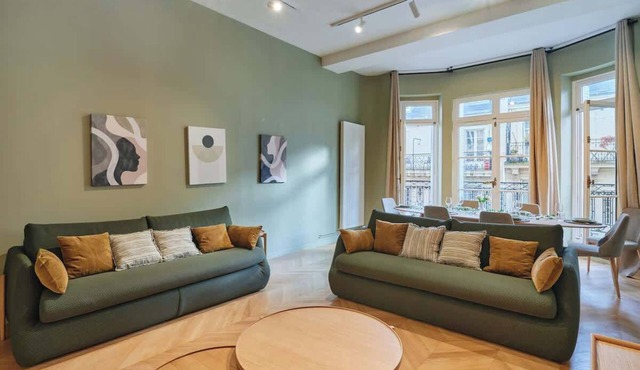 Elegant 2-bedroom apartment - Trocadéro