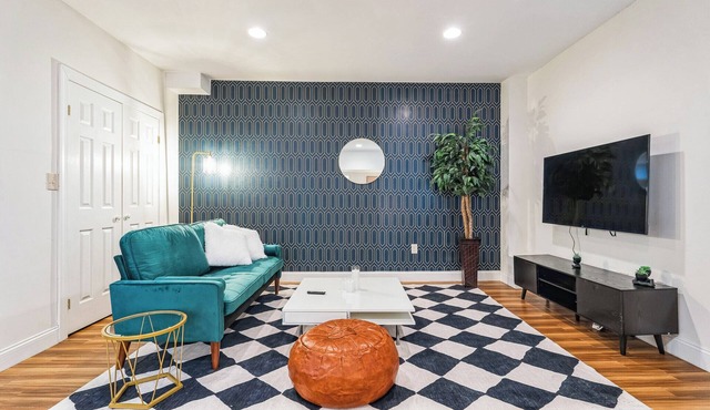 Elegant 2-bedroom apartment in Central Philadelphia