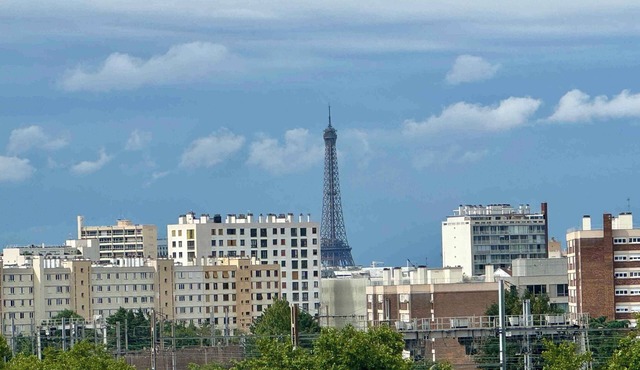 Elegant 2-room with balcony & Eiffel Tower view