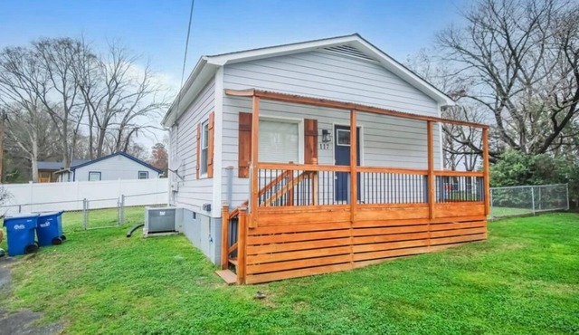 Elegant 2BR Belmont Retreat – Comfort, Calm & Convenience