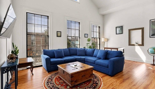Elegant 2BR | Garden District | Historic Luxury
