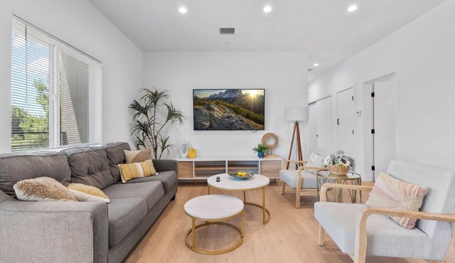 Elegant 3-bedroom house in delightful Upland