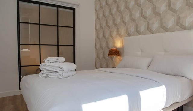 Elegant 3 Bedroom in La Latina