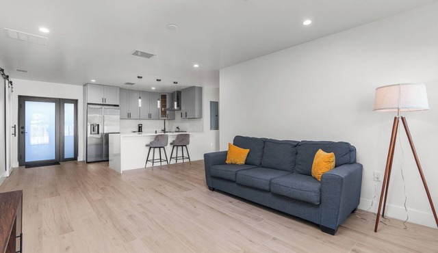 Elegant 3 bedroom 2 bathroom near downtown Delray Beach