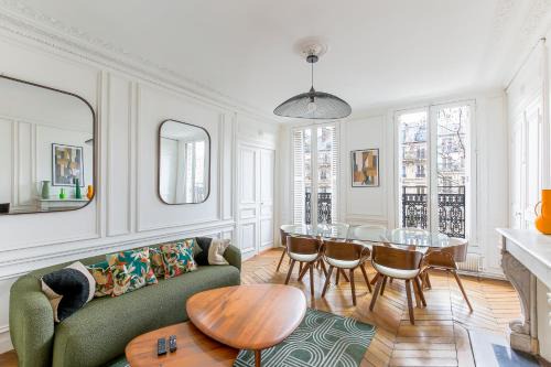 Elegant 3 bedrooms in the heart of Paris Bastille