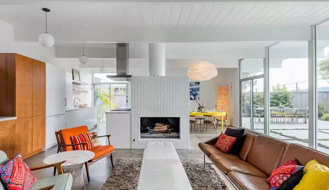 Elegant 3-BR Escape w/Backyard near Western Hills