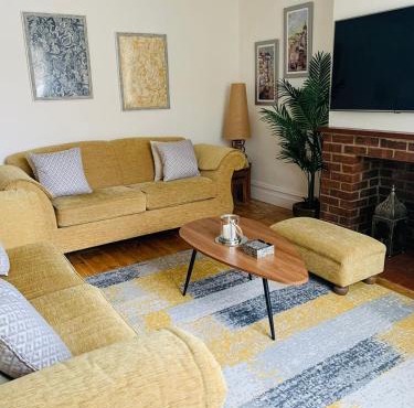 Elegant 3BD Edwardian Home Warminster