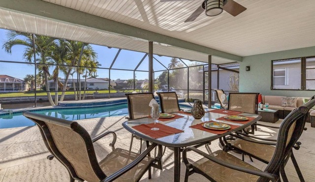 🥇 Elegant 3bd waterfront villa with a private pool and spa (CH863)