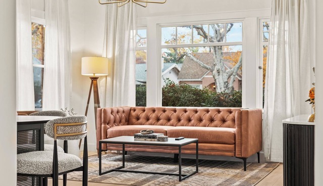 Elegant 3BR Retreat in Midtown’s Victorian Haven