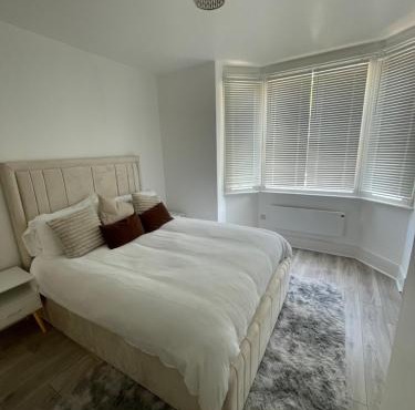 Elegant 4-Bed Victorian Home