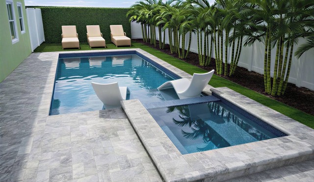 Elegant 4 bedroom Home w/Pool & Spa in West Bradenton close to Anna Maria