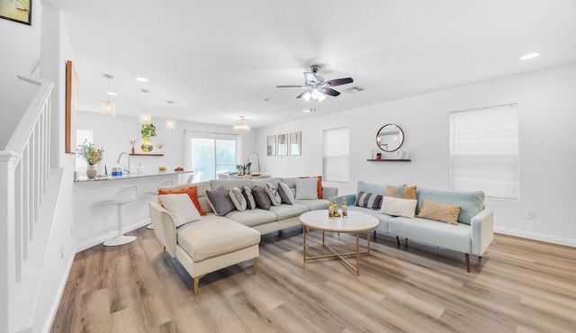 Elegant 4-Bedroom Retreat with Hot Tub & Game Room in Lively Las Vegas