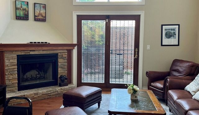 Elegant 4 br Old Town Home; Private Yard; Parking; Amazing Location