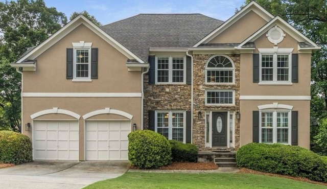 Elegant 5BR Executive Home in Peachtree Corners