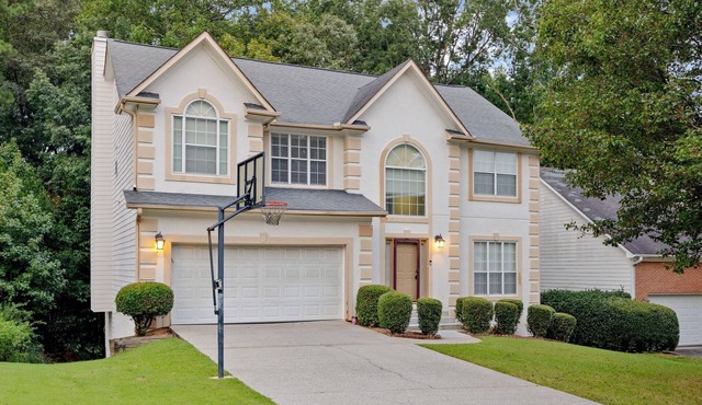 Elegant 5BR Gym+Pool Table Alpharetta