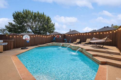 Elegant 5BR Retreat with Private Pool & Game Room