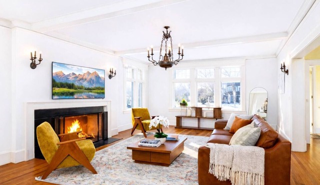 Elegant 6BR Mansion Near Yale | Groups & Families